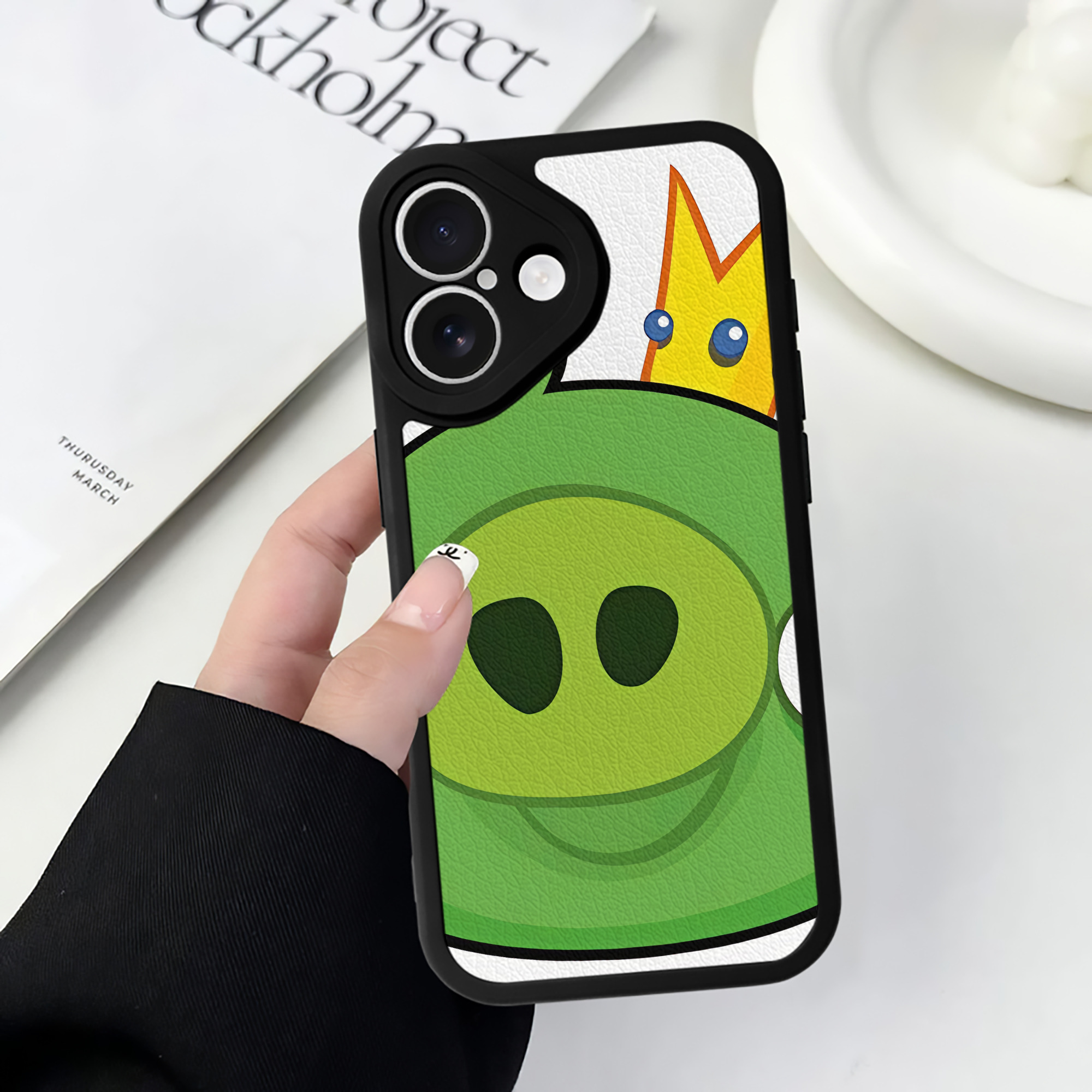 （画像用） Angry Birds アングリーバード 【iPhone 16シリーズ対応】シリコンスマホケース（レザー調） 材質：シリコン